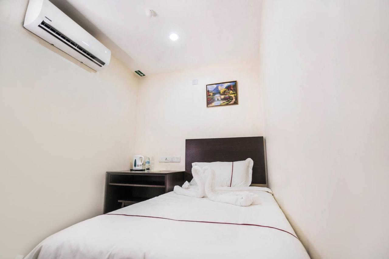 Dcozy Hotel Perai Exterior foto